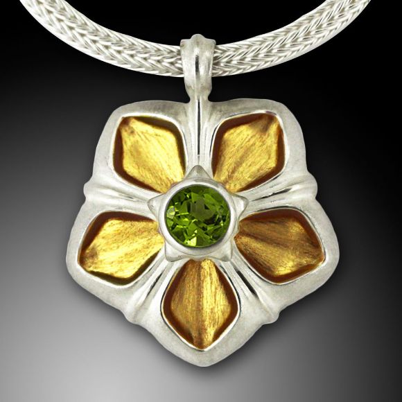 Picture of Snow White Pendant