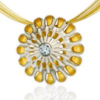 Daisy Silver Necklace made in Sterling Silver with Topaz (White)