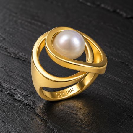 18k Gold Pearl Infinity Ring