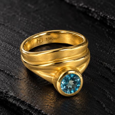 18K Gold Zircon Ridge Ring