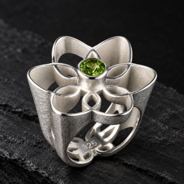 Crown Flower Silver Ring made in Sterling Silver with Peridot or Citrine - view 4