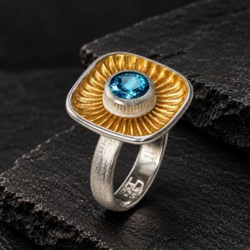 Dunes Square Ring made in Sterling Silver - view 2